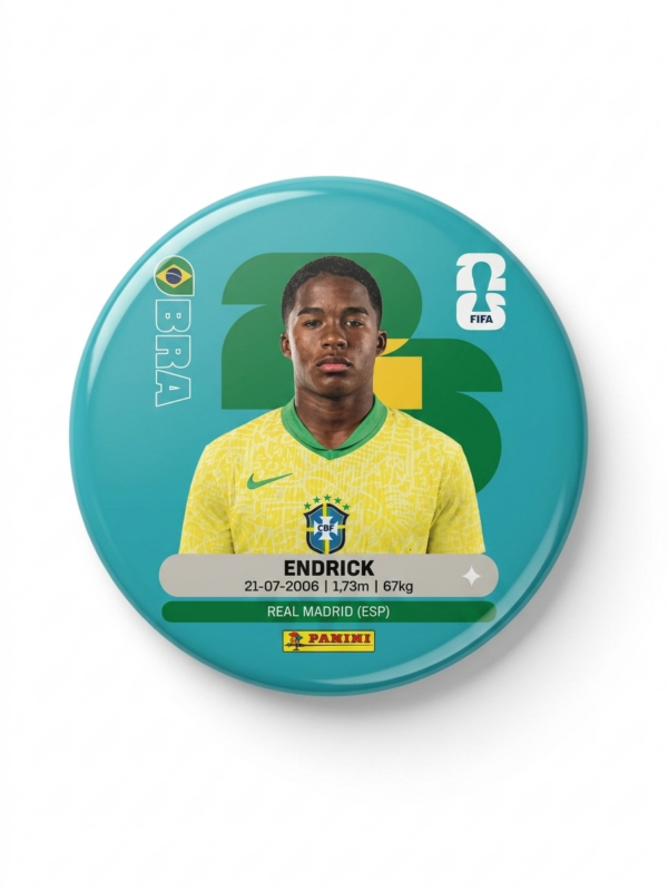 Broche colecionável 58mm com Endrick pela Seleção Brasileira — Futebol 2026 · Bela Produções