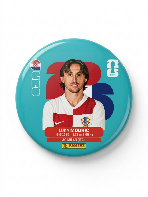 Broche colecionável 58mm com Luka Modrić pela Seleção Croácia — Futebol 2026 · Bela Produções
